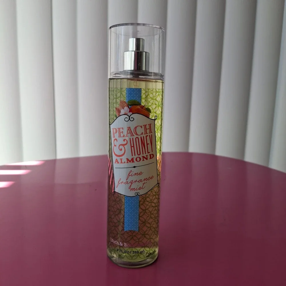 Bath & Body Works PEACH & HONEY ALMOND Fine Fragrance Mist 8 oz